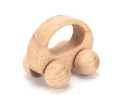 car toy crafted in natural wood